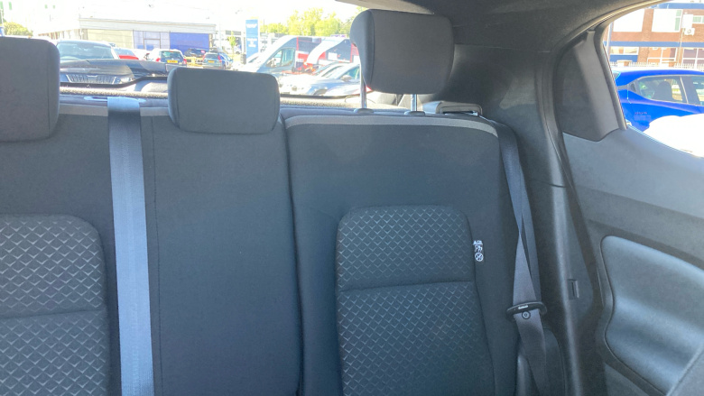 Nissan Juke 1.0 DiG-T N-Connecta 5dr Petrol Hatchback